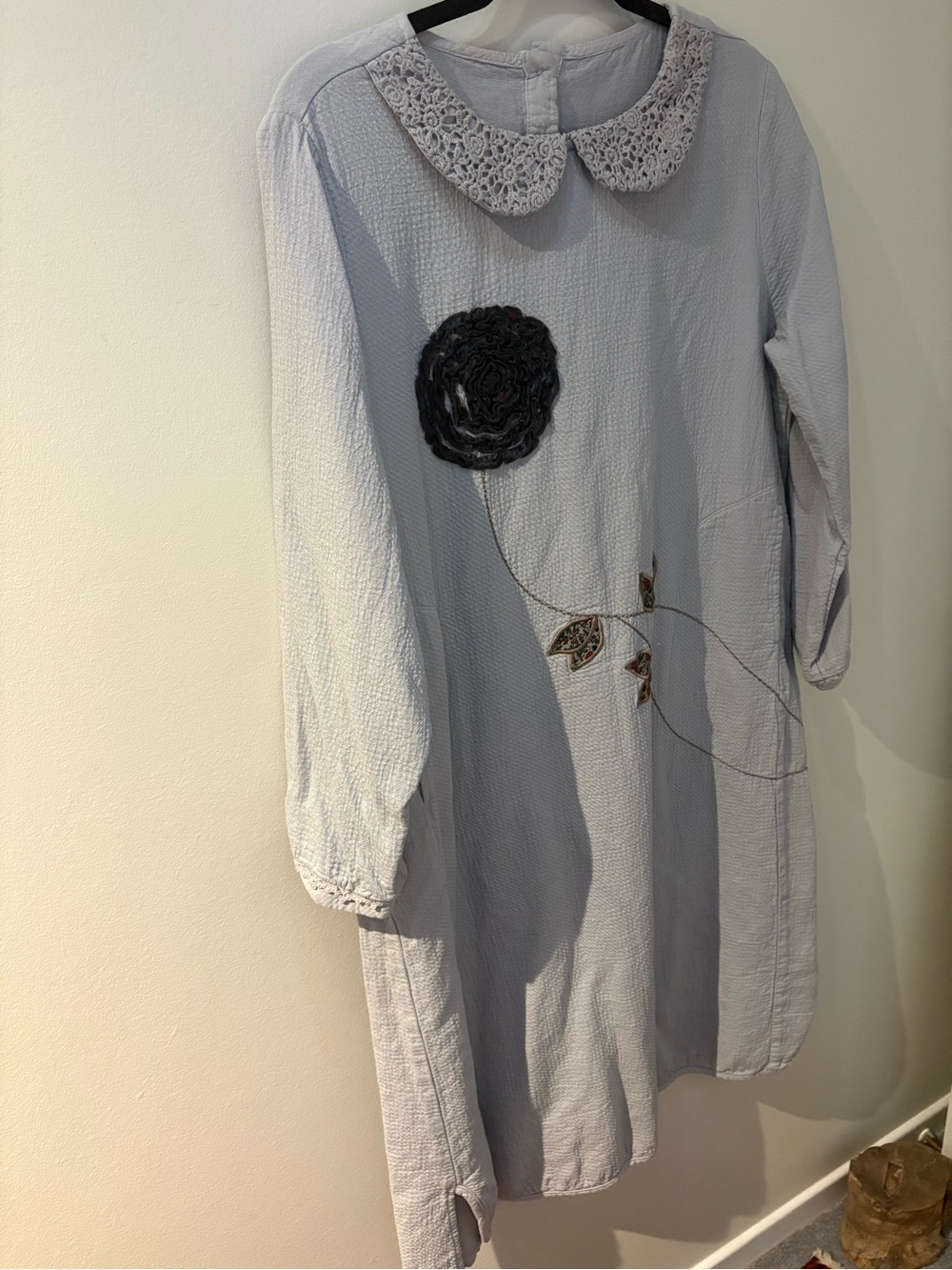 Light Gray Cotton Dress with Crochet Peter Pan Collar & Floral Applique